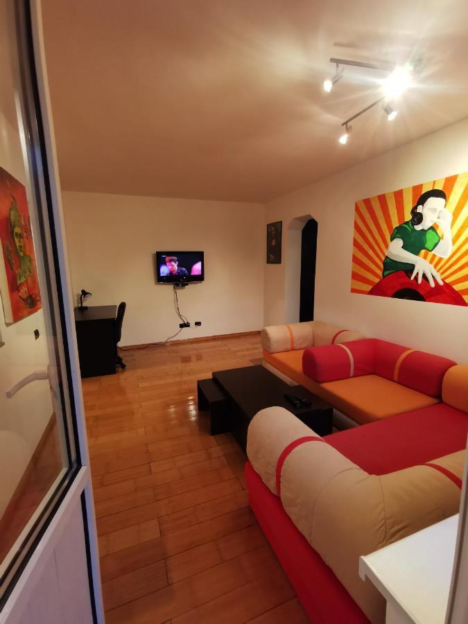 Comfy & Pleasant Apartment 10 Min Walk To Downtown Temešvár Exteriér fotografie